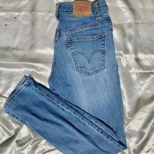 levi’s mom jeans